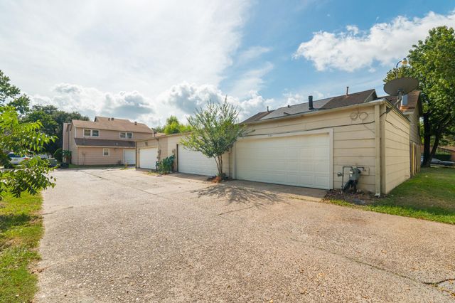 5731 Easthampton Drive A, Houston, TX 77039