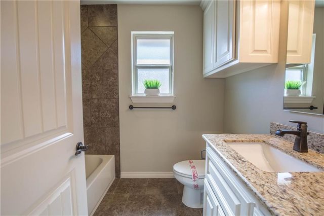 8701 SW 66TH Place, Oklahoma City, OK 73169