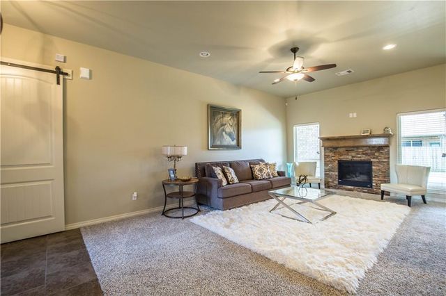 8701 SW 66TH Place, Oklahoma City, OK 73169