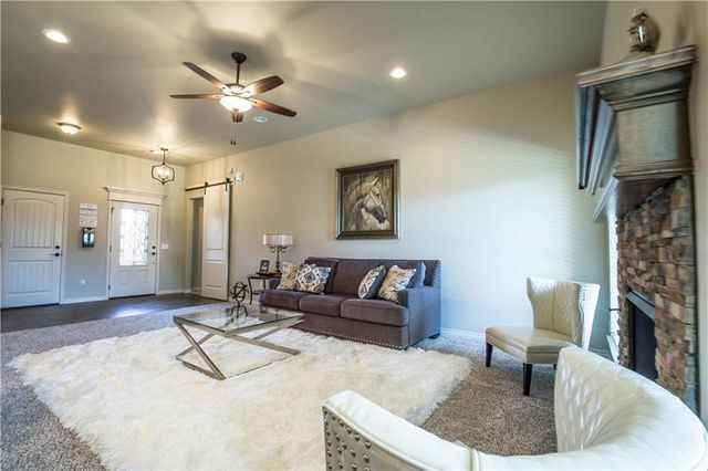 8701 SW 66TH Place, Oklahoma City, OK 73169