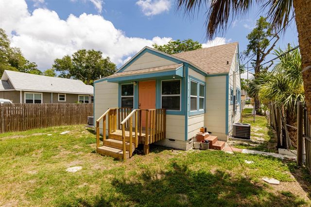 1147 JAMES AVENUE S, St Petersburg, FL 33705