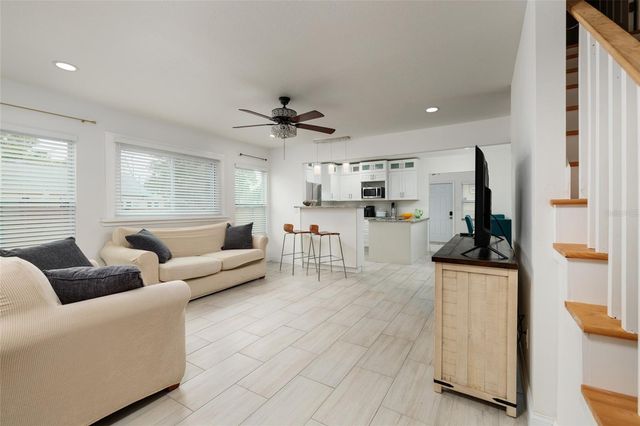 1147 JAMES AVENUE S, St Petersburg, FL 33705