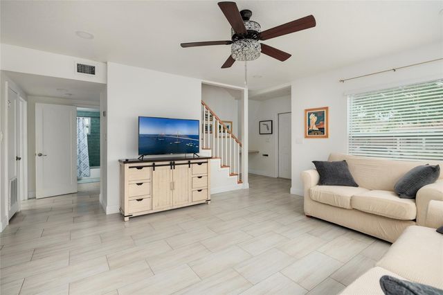 1147 JAMES AVENUE S, St Petersburg, FL 33705