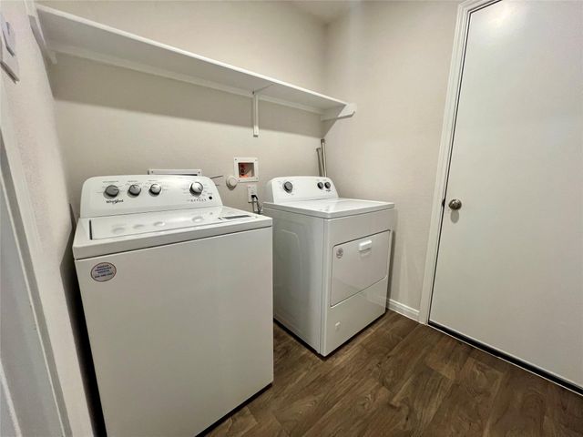 211 Addison PL, Lockhart, TX 78644
