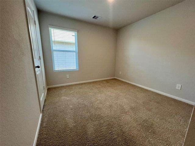 211 Addison PL, Lockhart, TX 78644