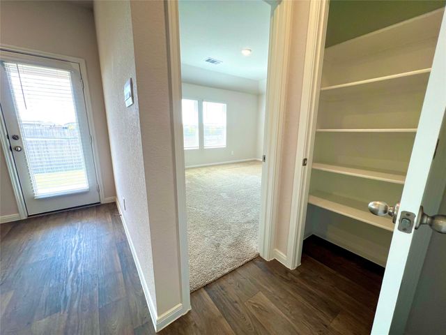211 Addison PL, Lockhart, TX 78644