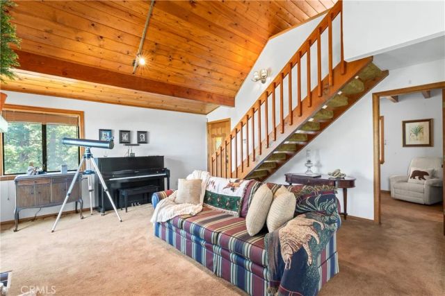 24950 Highland Drive, Crestline, CA 92325