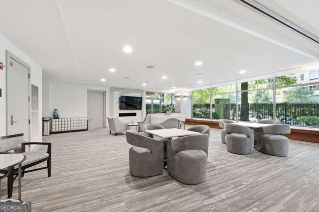 700 Park Regency Place NE 1907, Atlanta, GA 30326