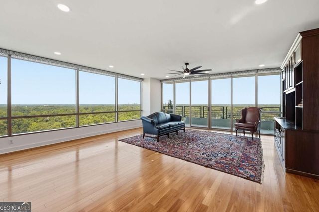 700 Park Regency Place NE 1907, Atlanta, GA 30326
