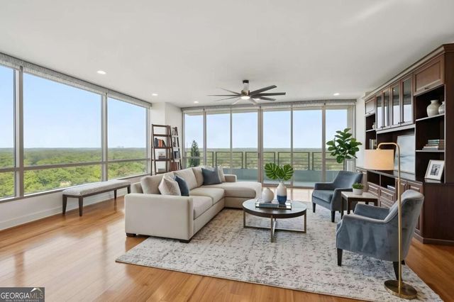 700 Park Regency Place NE 1907, Atlanta, GA 30326