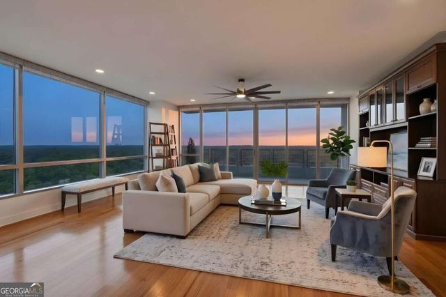 700 Park Regency Place NE 1907, Atlanta, GA 30326