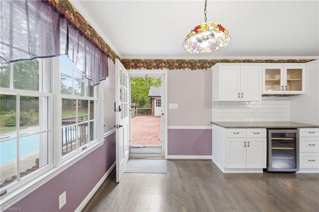 1744 Huntington Woods Court, Winston-salem, NC 27103