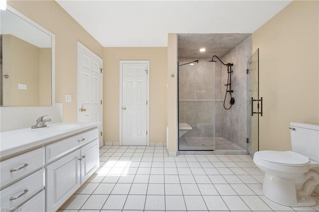 1744 Huntington Woods Court, Winston-salem, NC 27103