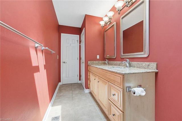 1744 Huntington Woods Court, Winston-salem, NC 27103