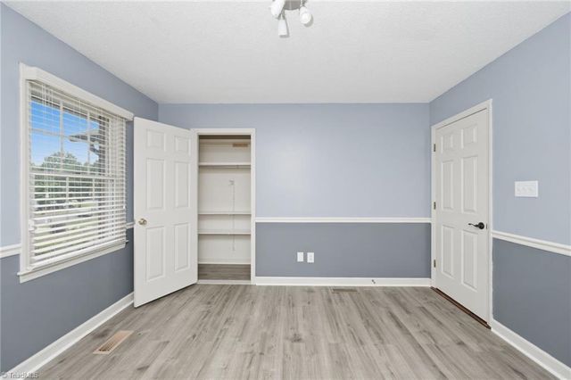 1744 Huntington Woods Court, Winston-salem, NC 27103