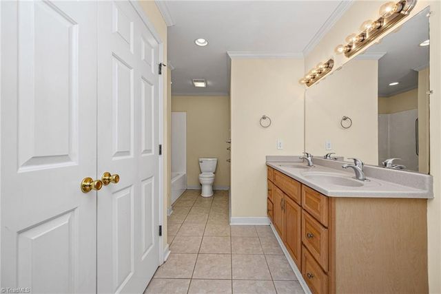 1744 Huntington Woods Court, Winston-salem, NC 27103