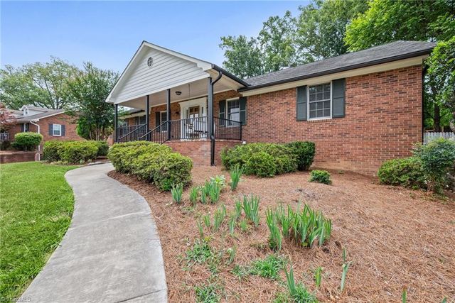 1744 Huntington Woods Court, Winston-salem, NC 27103