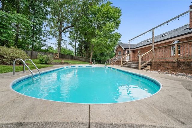1744 Huntington Woods Court, Winston-salem, NC 27103