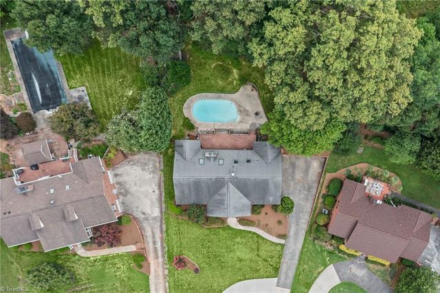 1744 Huntington Woods Court, Winston-salem, NC 27103