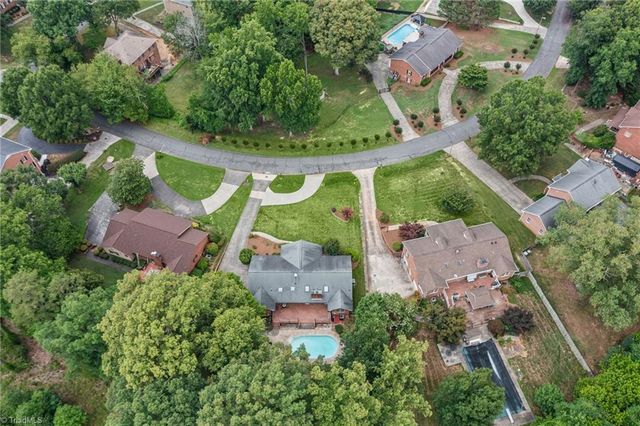 1744 Huntington Woods Court, Winston-salem, NC 27103