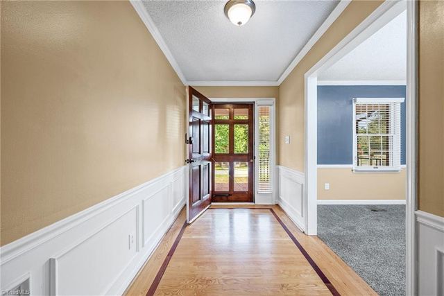 1744 Huntington Woods Court, Winston-salem, NC 27103