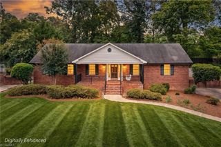 1744 Huntington Woods Court, Winston-salem, NC 27103