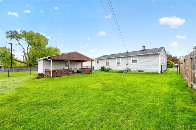 94 Dover Drive, West Seneca, NY 14224