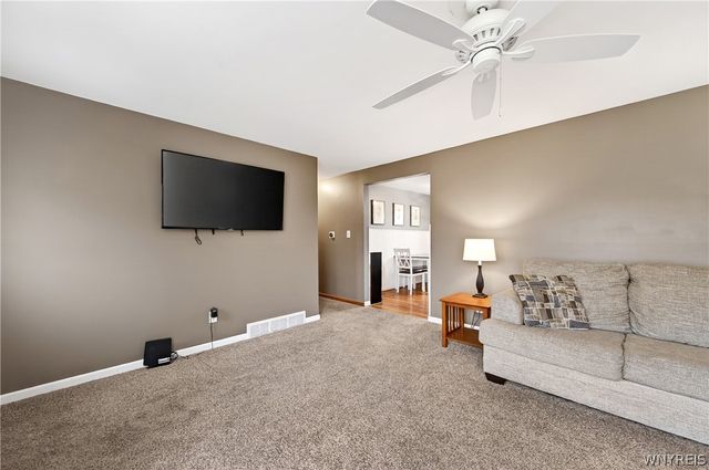 94 Dover Drive, West Seneca, NY 14224