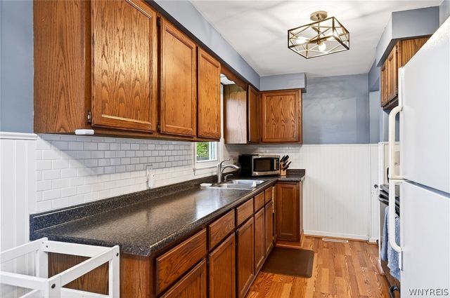 94 Dover Drive, West Seneca, NY 14224