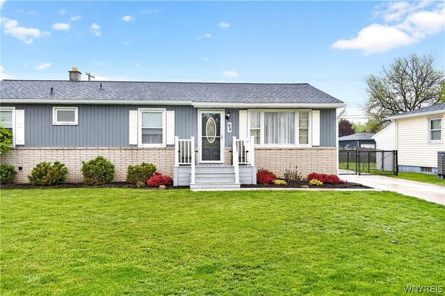 94 Dover Drive, West Seneca, NY 14224