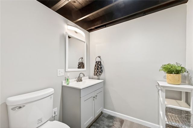 94 Dover Drive, West Seneca, NY 14224