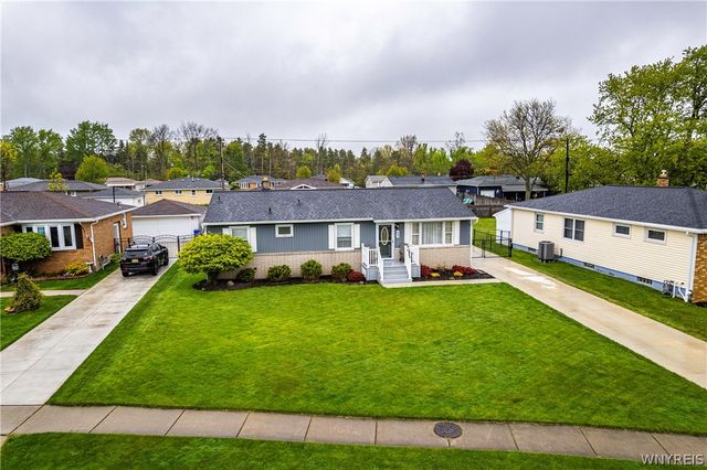 94 Dover Drive, West Seneca, NY 14224