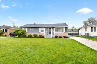 94 Dover Drive, West Seneca, NY 14224