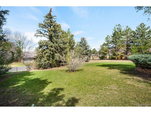 5691 Southmoor Ln, Englewood, CO 80111