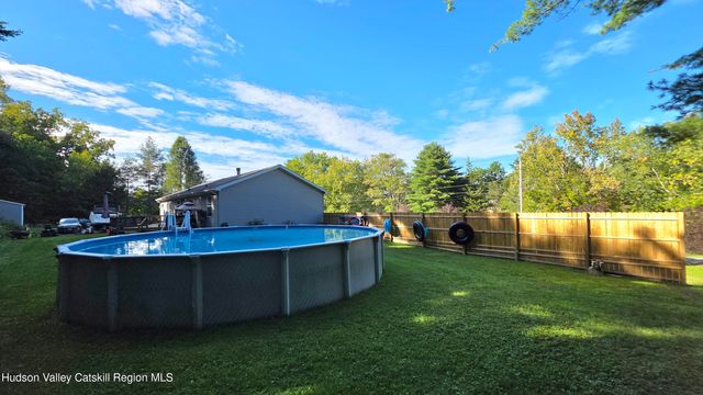 49 Long Lane, Cairo, NY 12413