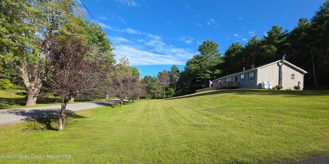 49 Long Lane, Cairo, NY 12413