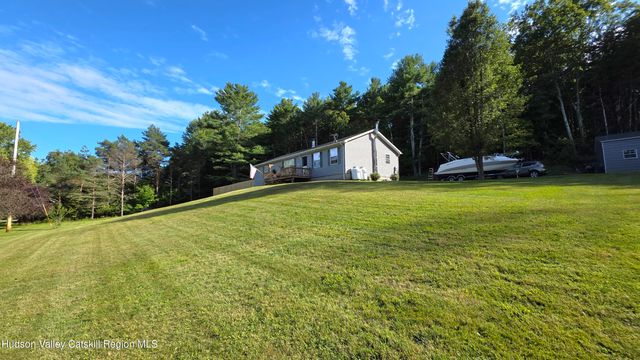 49 Long Lane, Cairo, NY 12413