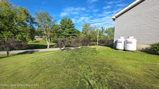 49 Long Lane, Cairo, NY 12413