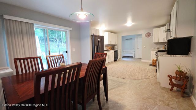 49 Long Lane, Cairo, NY 12413