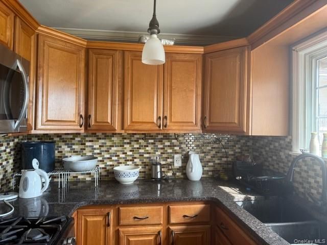 30 Tamarack Street, Central Islip, NY 11722