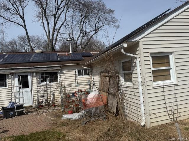 30 Tamarack Street, Central Islip, NY 11722