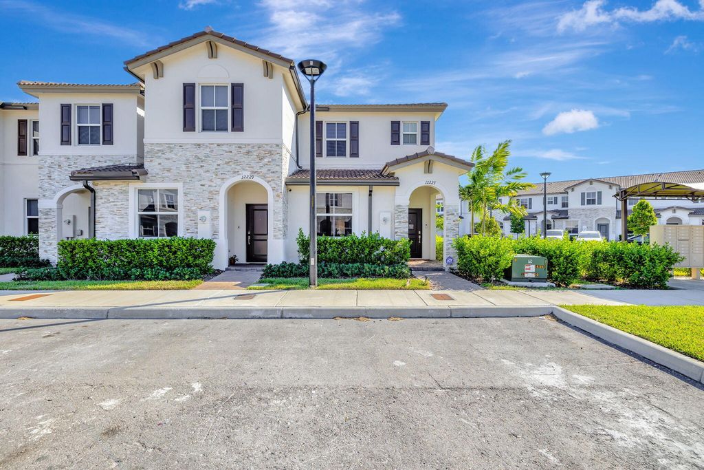 12227 NW 23rd Path, Miami, FL 33167