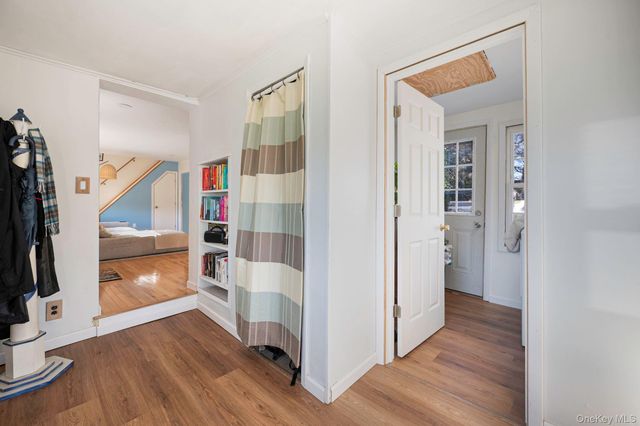 92 E John Street, Lindenhurst, NY 11757