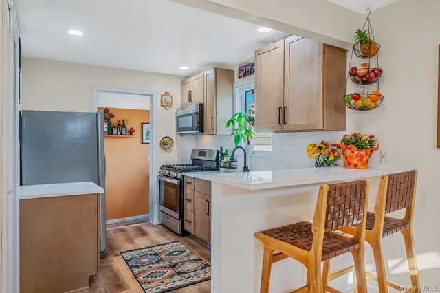 92 E John Street, Lindenhurst, NY 11757