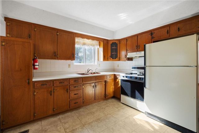 3338 N 59th Terrace, Kansas City, KS 66104