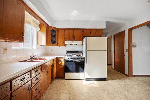 3338 N 59th Terrace, Kansas City, KS 66104