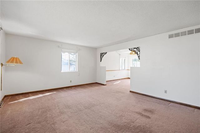 3338 N 59th Terrace, Kansas City, KS 66104