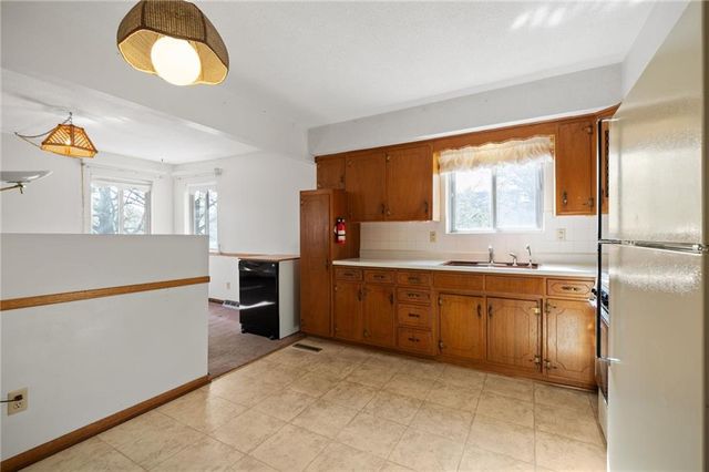 3338 N 59th Terrace, Kansas City, KS 66104