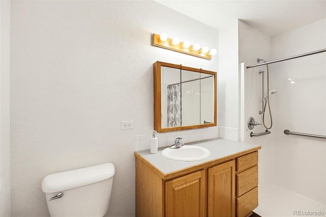 2247 S Iola Street, Aurora, CO 80014