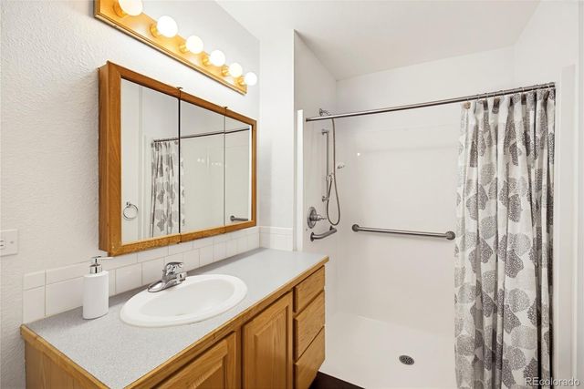 2247 S Iola Street, Aurora, CO 80014